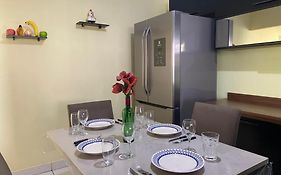 Casa Camargo - com ar condic e mercado